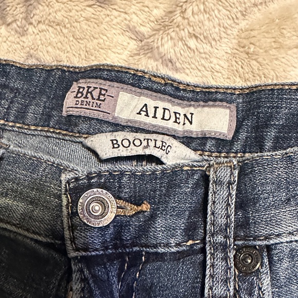 BKE Men's Dark Blue Bootcut Jeans - Picture 3 of 10